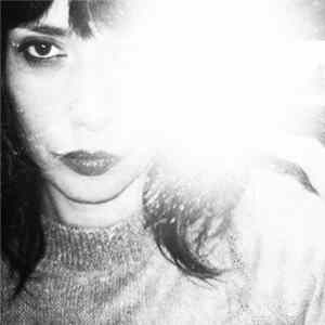 The 13th Tribe, Sara - Trick de la Tree Feat Sara flac