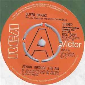 Oliver Onions - Flying Through The Air flac